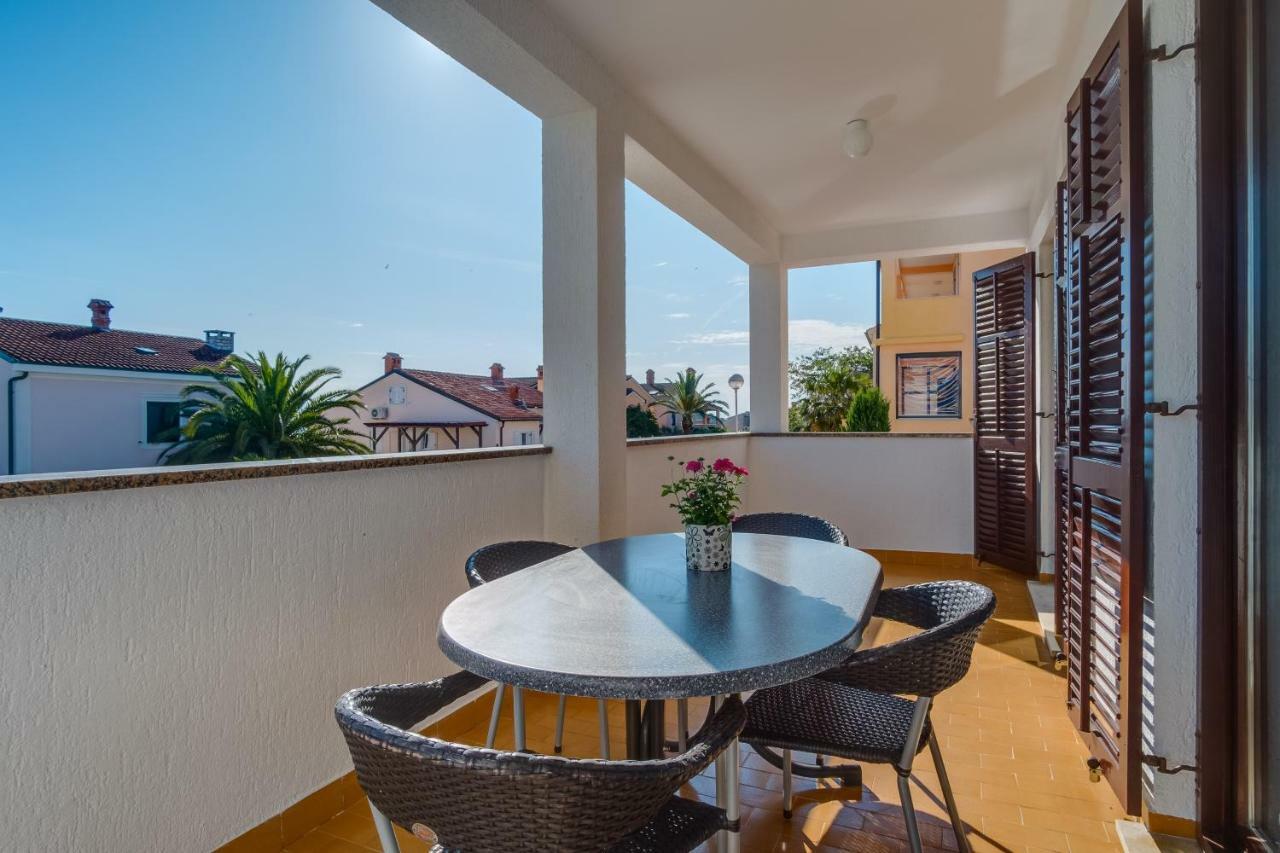 Maris Apartament *