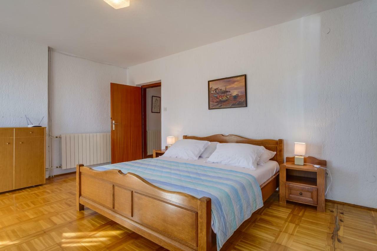 Apartment Maris *